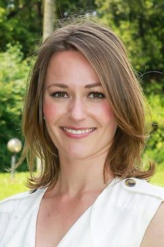 Sophie van Oers interpreta Sanne