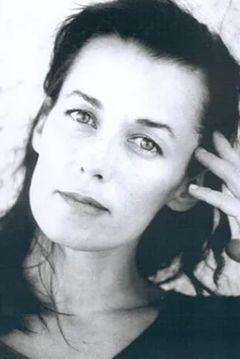 Gaia Graziani interpreta Elena