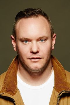 Christian McCarty interpreta Red West