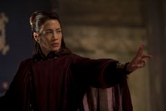 Eugenia Yuan interpreta Jack's Receptionist