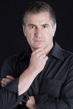 Gabriele Marconi interpreta Voce