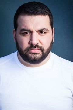 Sahin Eryilmaz interpreta Fat Hakim