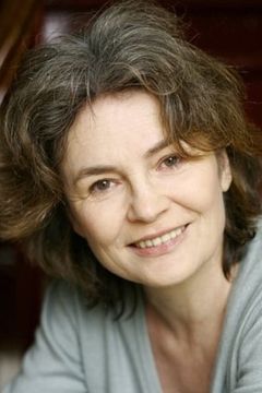 Michelle Goddet interpreta Un médecin