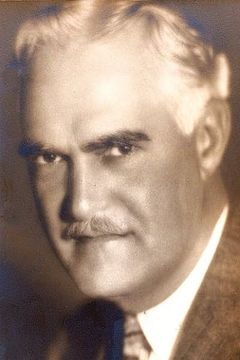 Joseph W. Girard interpreta Juryman