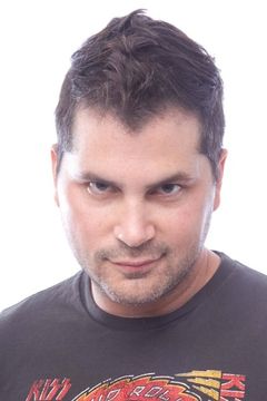 Adam Green interpreta Carlo (Cop #2)