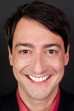 Andrew Cassese interpreta Harold Wormser