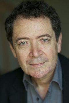 Brandon Burke interpreta Technician #2