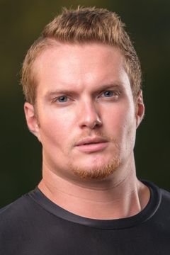 Kevin Christenson interpreta Gardena Cop #2