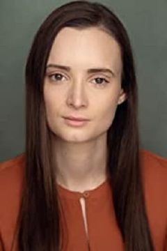 Natasha Rose Mills interpreta Bethany