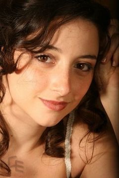 Federica De Cola interpreta Giorgia