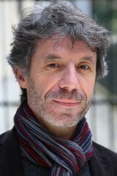 Marc Fayet interpreta Serveur chez Abel