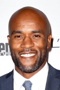 LaMonica Garrett interpreta Cameron Burk