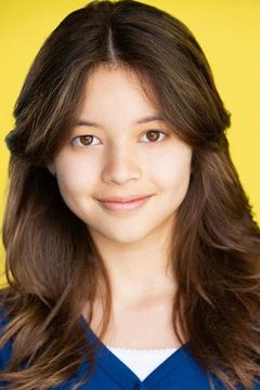 Sadie Stallcup interpreta Young Daisy