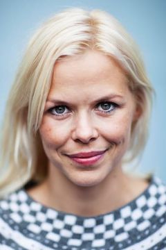 Evy Kasseth Røsten interpreta Petrine