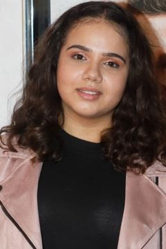 Ouassima Zrouki interpreta Nadia