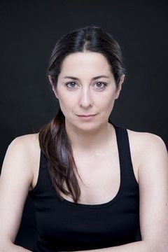 Elvira Cuadrupani interpreta Neighbor