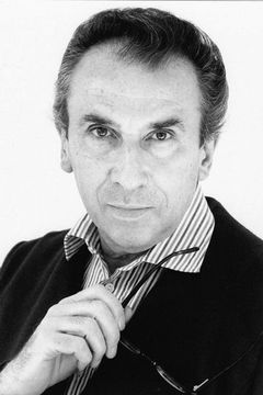 Raymond Gérôme interpreta Commissaire Chameille