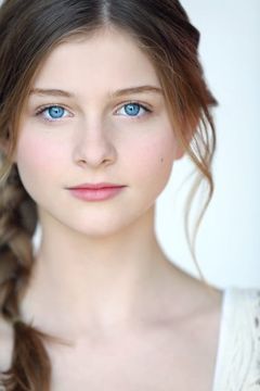 Jane Widdop interpreta Winnie Carruthers