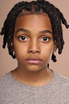 Angelo Gray interpreta Stacey