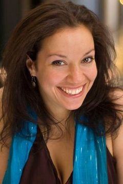 Suehyla El-Attar interpreta Script Supervisor