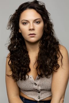 Alisha Mullally interpreta Miranda