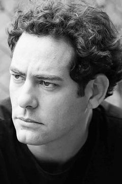 Fernando Cormick interpreta Carlos