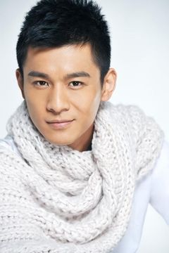 Qiao Zhenyu interpreta Kong Li