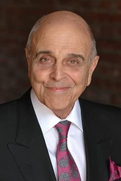 Gino Conforti interpreta Additional Voices (voice) (uncredited)