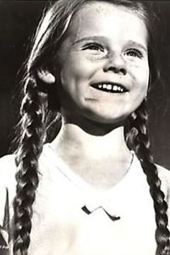 Verina Greenlaw interpreta Christine