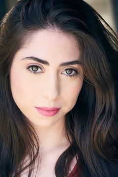 Olivia Sandoval interpreta Ms. Prager