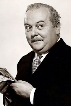 Lloyd Corrigan interpreta Ragueneau