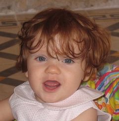 Maisie Camilleri Preziosi interpreta Baby Catherine