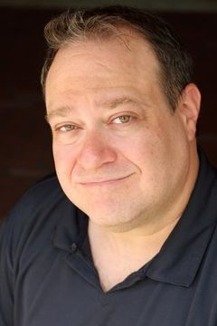 Adam Drescher interpreta Computer Daylily Guy