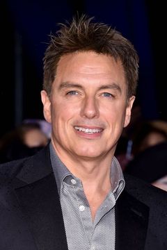 John Barrowman interpreta Malcolm Merlyn