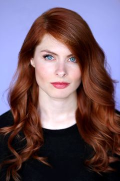 Renna Nightingale interpreta Lauren