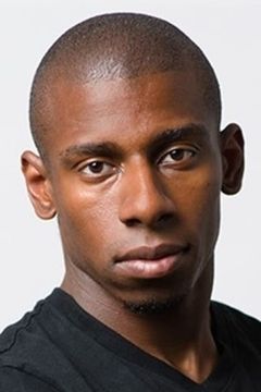 Aaron Joshua interpreta Jaleel