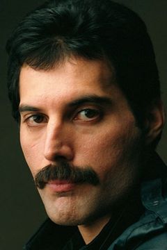 Freddie Mercury interpreta Himself