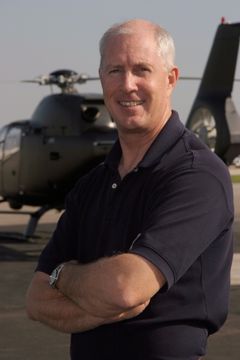 David B. Nowell interpreta Helicopter News Cameraman