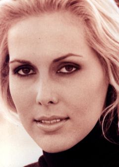 Alexandra Klim interpreta Paul's Wife