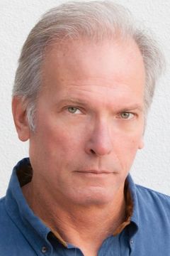 Gerald Brodin interpreta Bill Faucheux
