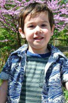 Zeke Elizondo interpreta Tommy 3 Years Old