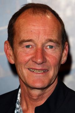 David Hayman interpreta Ted