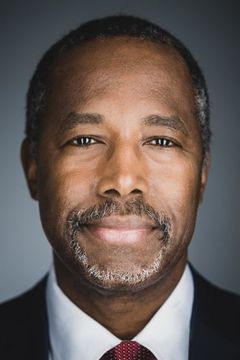 Ben Carson interpreta Head Surgeon