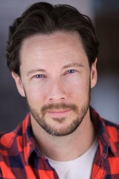 Benjamin J Stevens interpreta Maxwell