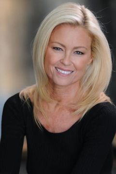 Cheryl Lee Thorup interpreta Christine