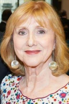 Pamela Miles interpreta Mrs. Hazel Johnson