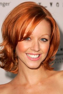 Lindy Booth interpreta Carrie
