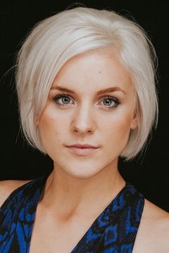 Kelly Gough interpreta Hackett
