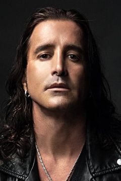 Scott Stapp interpreta Frank Sinatra