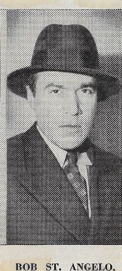 Robert St. Angelo interpreta Corridor Guard (uncredited)